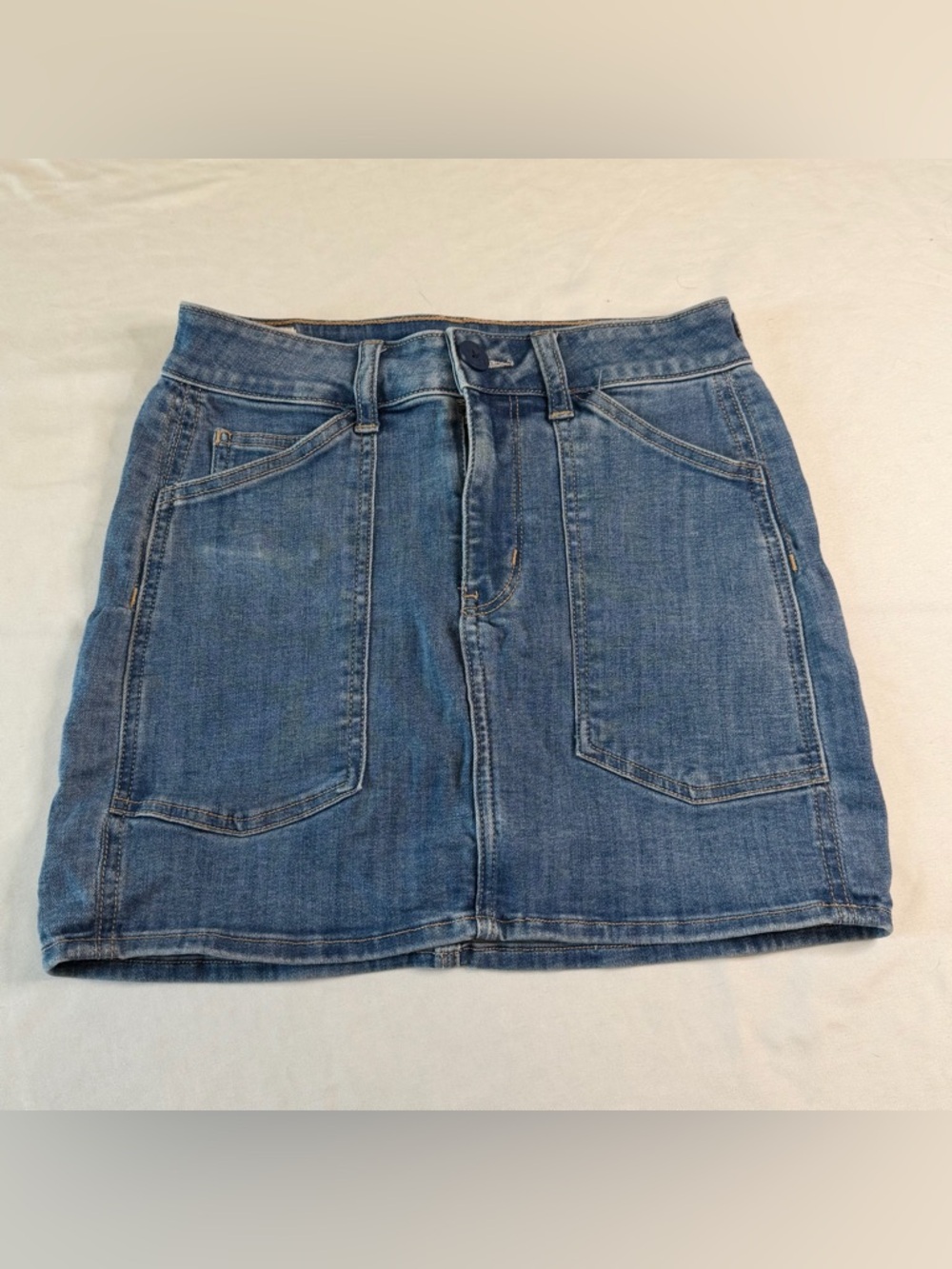 American Eagle Hi-Rise Mini Denim Skirt Size 2 Blue Jean Stretch Utility Pocket